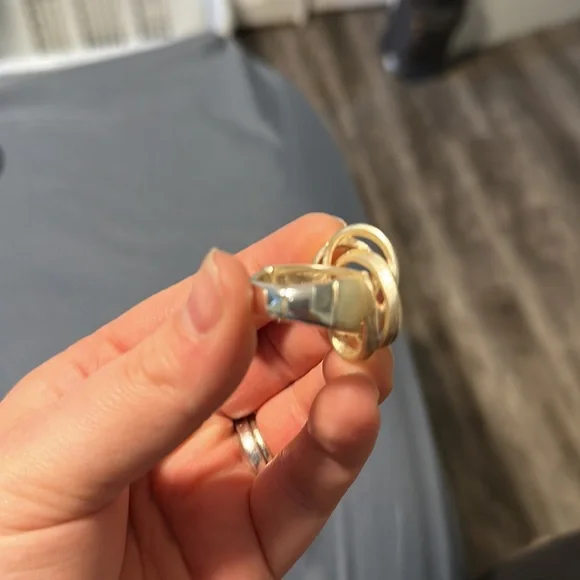 Expandable ring - Picture 3 of 3